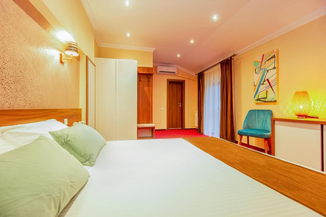 Hotel Bucur 9 Bucarest Esterno foto