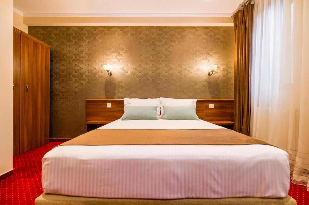 Hotel Bucur 9 Bucarest Esterno foto
