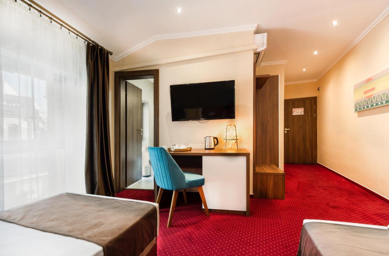 Hotel Bucur 9 Bucarest Esterno foto