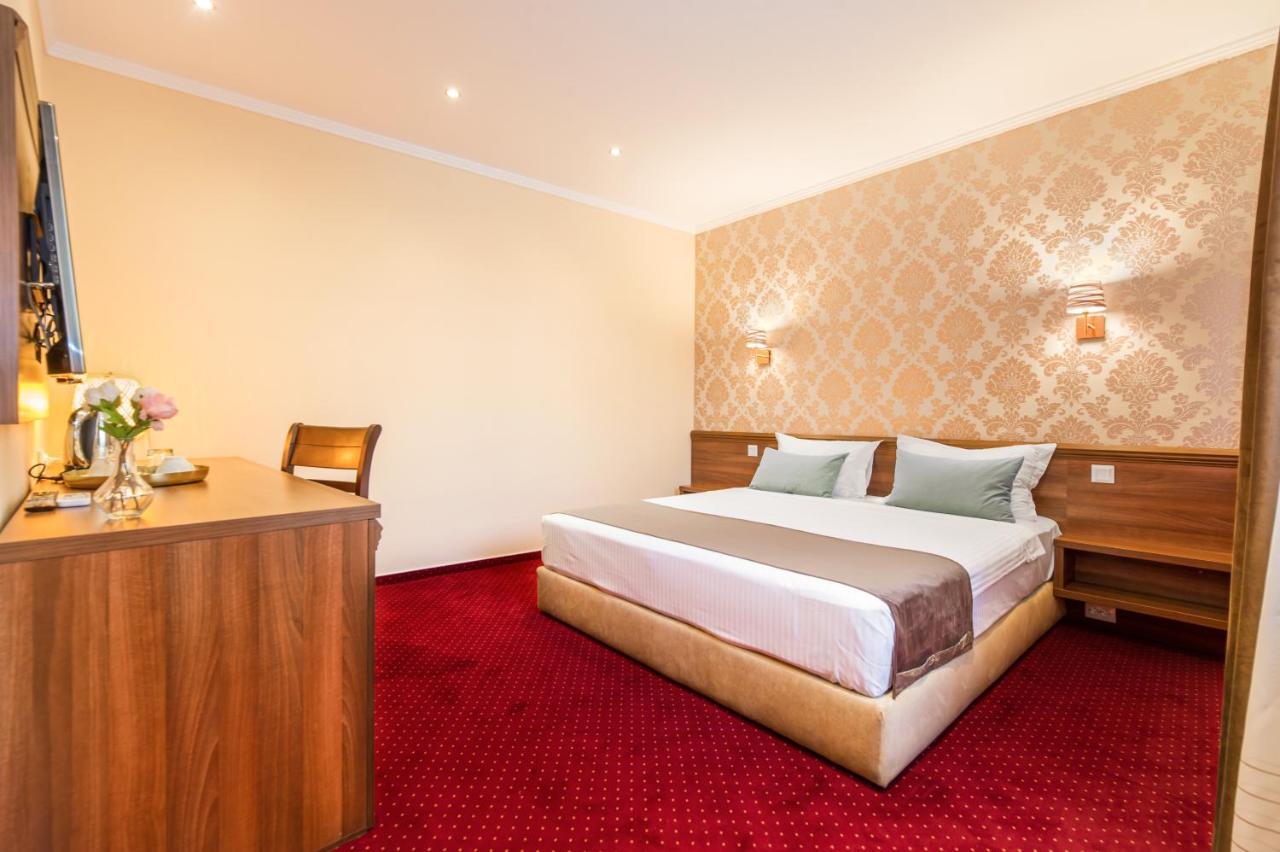 Hotel Bucur 9 Bucarest Esterno foto