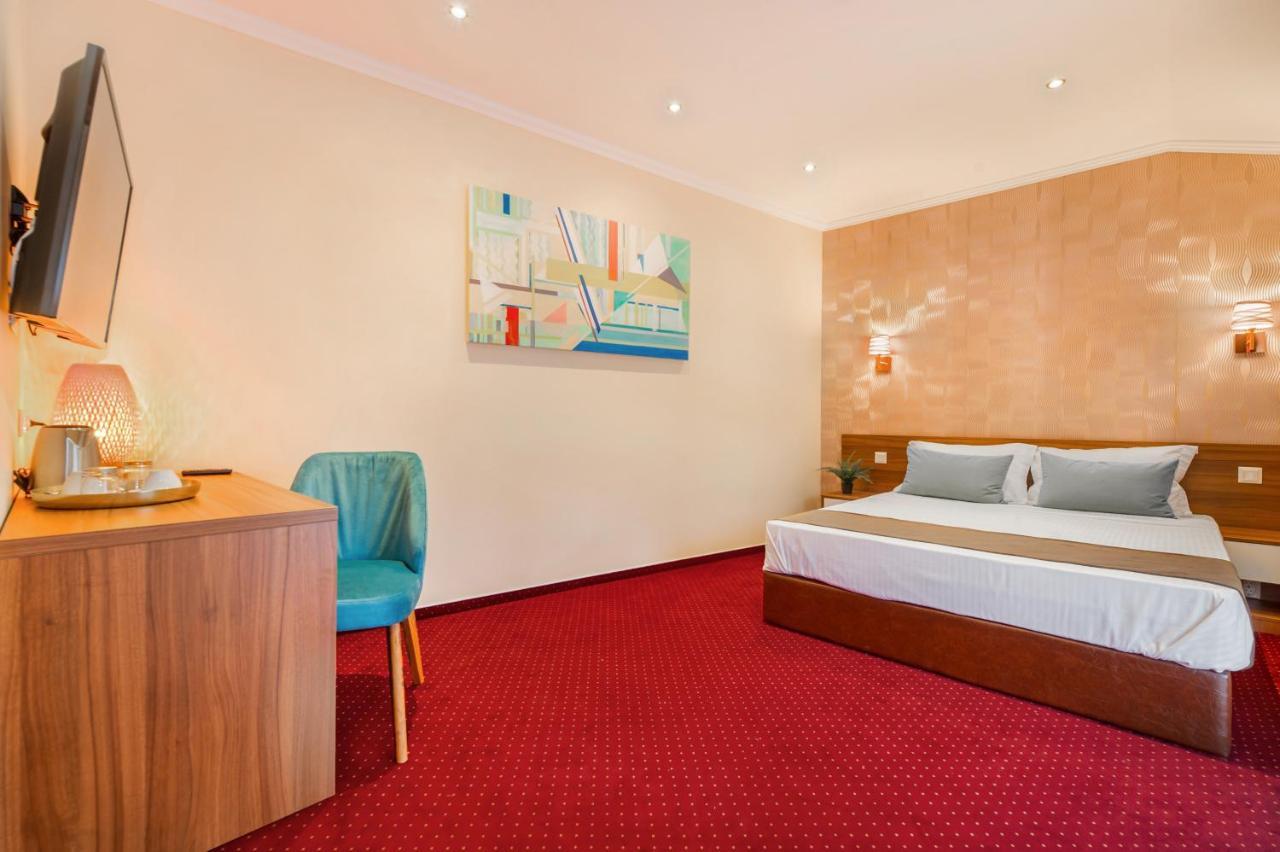 Hotel Bucur 9 Bucarest Esterno foto