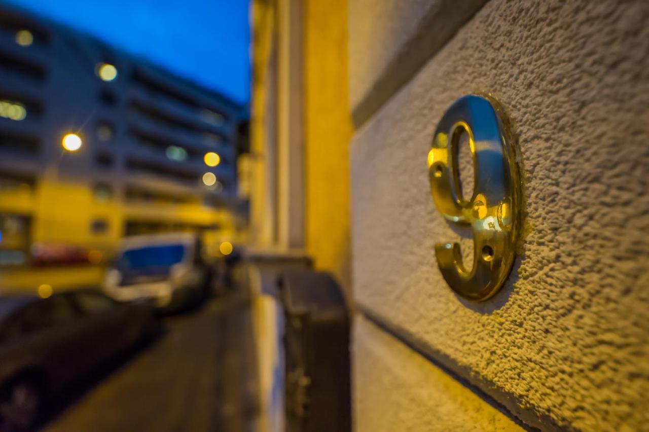 Hotel Bucur 9 Bucarest Esterno foto